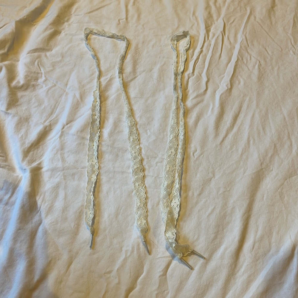 Shoelaces